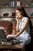DOLGOZHATNA OTTHNOR�L IS